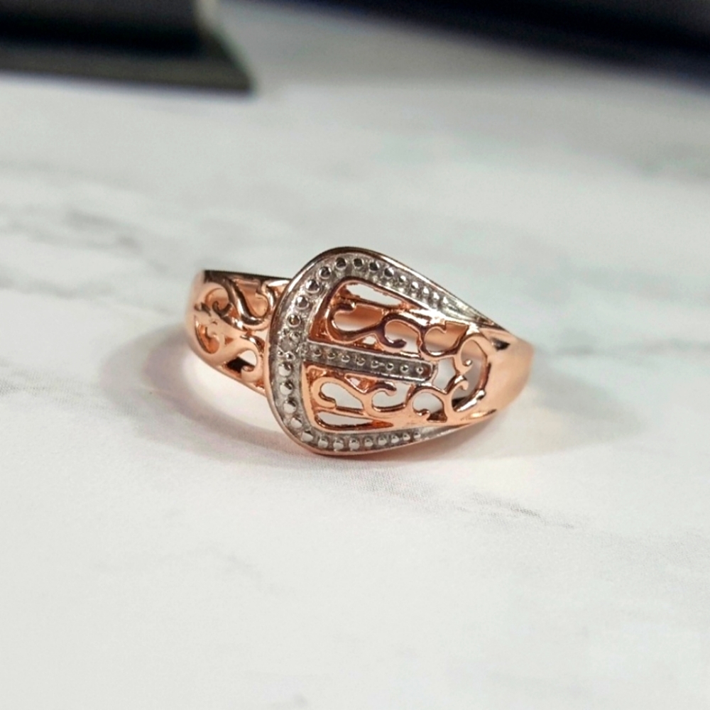 The Buckle Ring in 925 Silver & Rose Gold